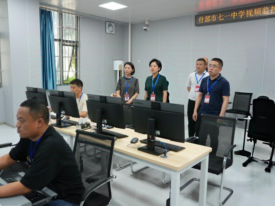 4b3361fe1bcad8455d41e1c9371e1ca.jpg