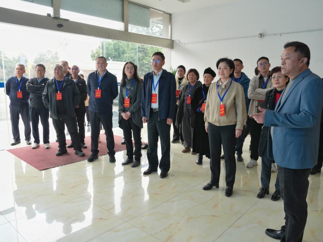 1761812850782515.jpg 62f320135fc855bb2f4ddf2b3a18dbd7.jpg